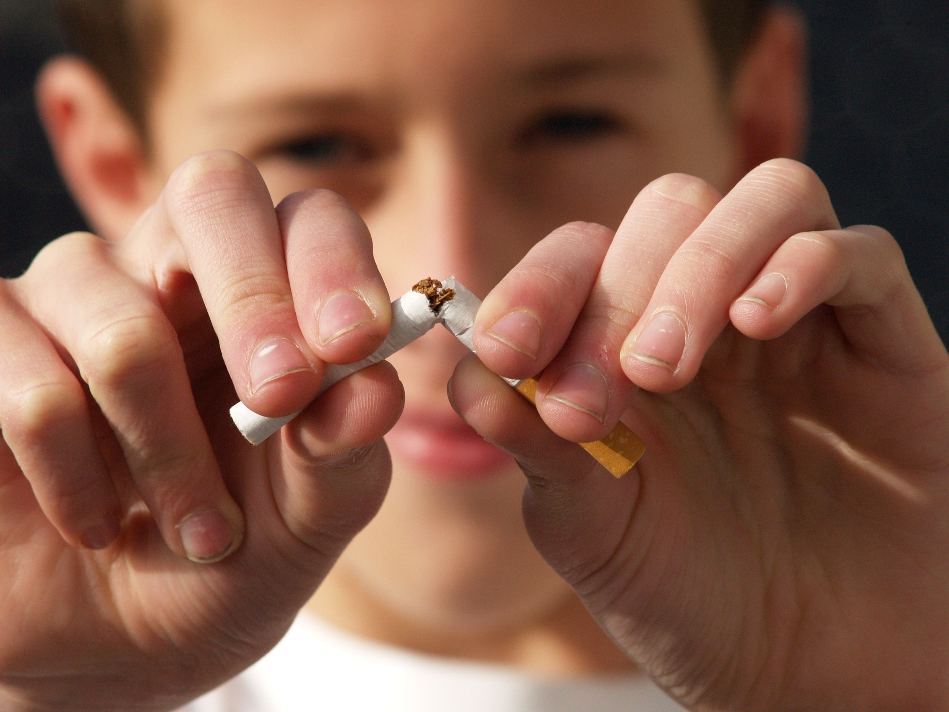 Dentist in Cambridge | Tobacco & Your Teeth: The Risks of Chewing and Smoking